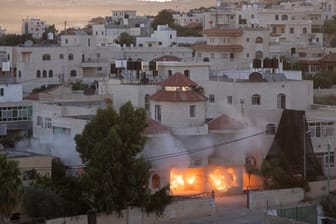 Die israelische Armee zerstört das Haus eines mutmaßlichen palästinensischen Attentäters.