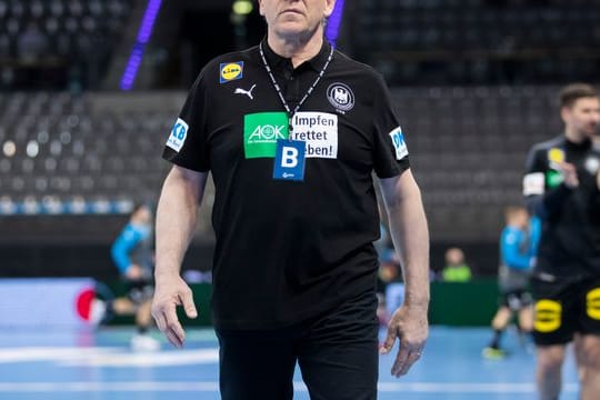 Bundestrainer Alfred Gislason bereitet die deutschen Handballer auf die Olympischen Spiele vor.