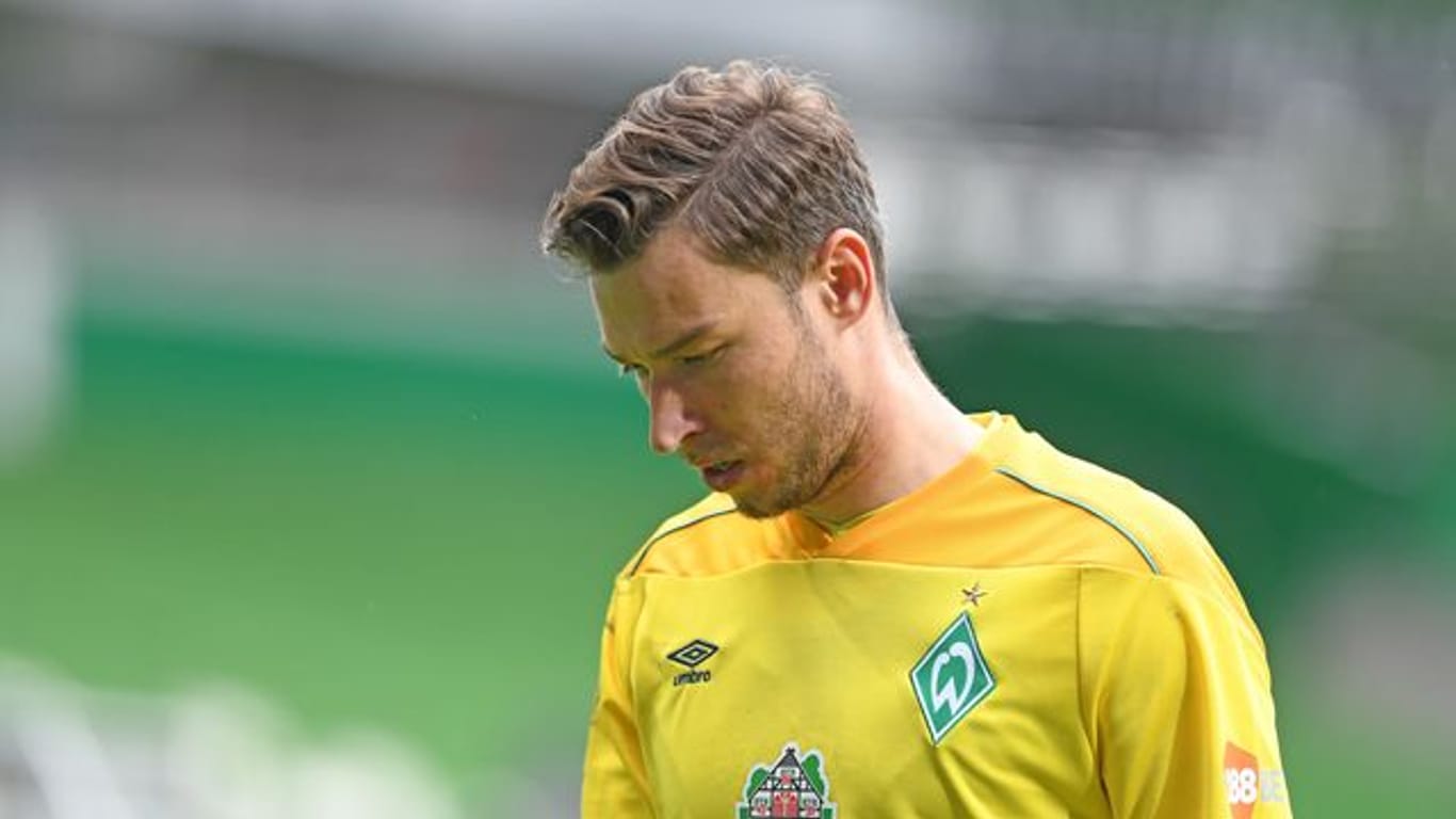 Werders Torwart Jiri Pavlenka hat derzeit mit Problemen im Rumpf- und Adduktorenbereich zu kämpfen.