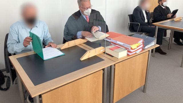Die Angeklagten (1. Die Angeklagten (1.