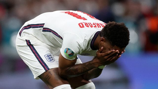 Reagierte mit einer emotionalen Botschaft auf die Anfeindungen gegen ihn und seine Teamkollegen: Englands Marcus Rashford.