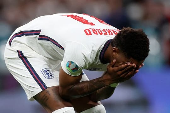 Reagierte mit einer emotionalen Botschaft auf die Anfeindungen gegen ihn und seine Teamkollegen: Englands Marcus Rashford.