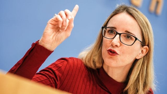 Ethikratsvorsitzende Alena Buyx hält eine Impfpflicht für bestimmte Berufsgruppen für unnötig.