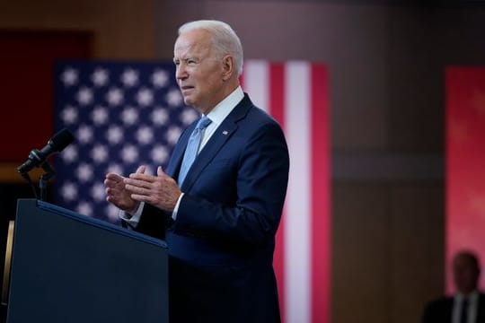 Biden will sich für eine bislang von den Republikanern blockierte Reform des Wahlrechts einsetzen.