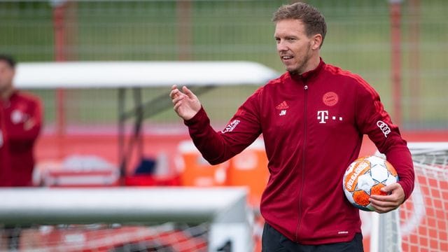 Erwartet von Niklas Süle eine Leistungssteigerung: Bayern-Coach Julian Nagelsmann. Erwartet von Niklas Süle eine Leistungssteigerung: Bayern-Coach Julian Nagelsmann.