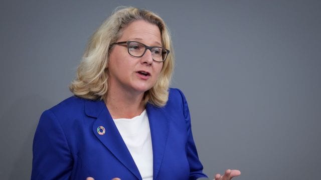 Bundesumweltministerin Svenja Schulze (SPD) wünscht sich in Deutschland eine bessere Vorbereitung auf extreme Wetterereignisse. Bundesumweltministerin Svenja Schulze (SPD) wünscht sich in Deutschland eine bessere Vorbereitung auf extreme Wetterereignisse.