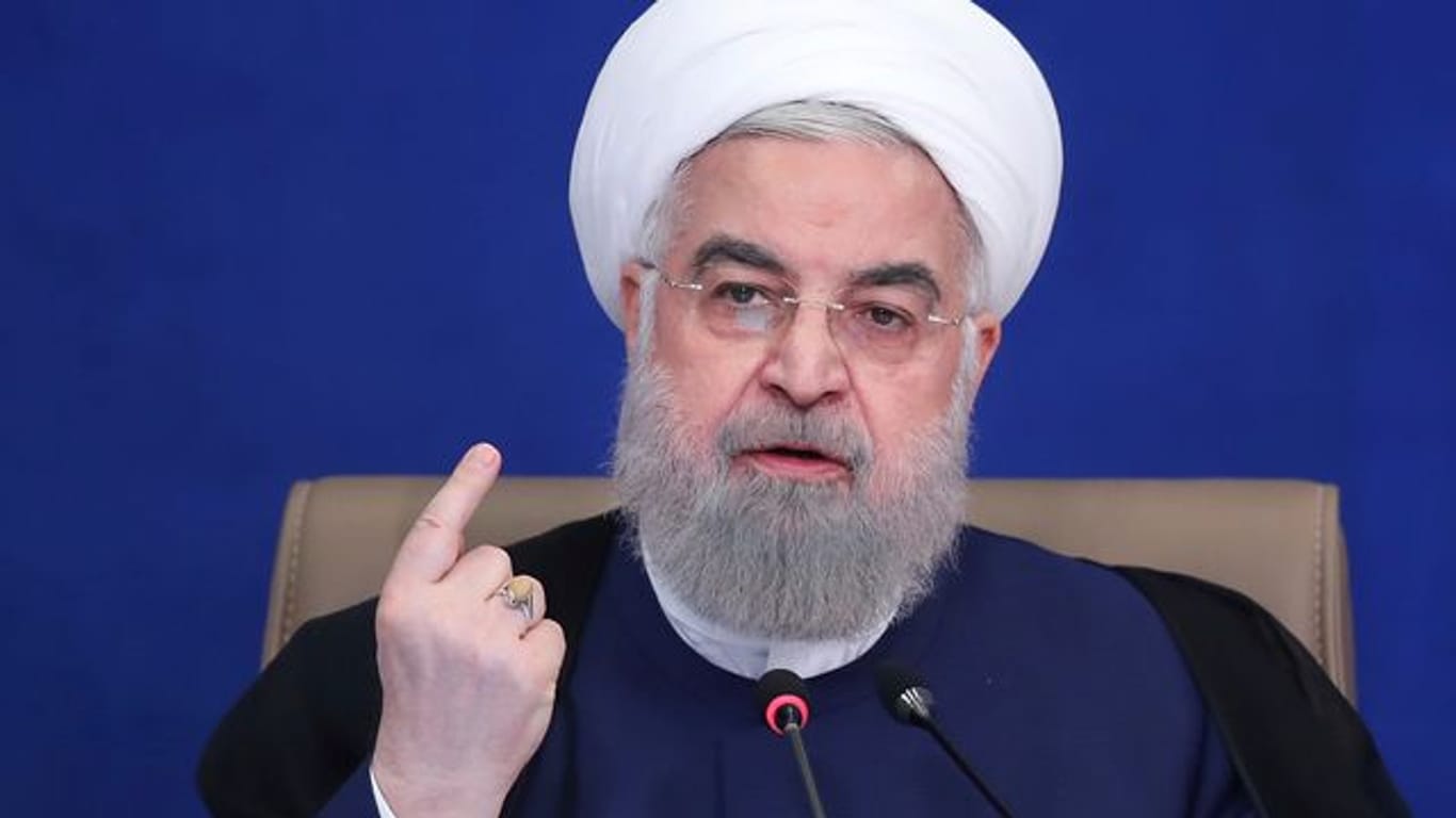 Irans Präsident Hassan Ruhani macht die USA für die marode Infrastruktur im Land verantwortlich.