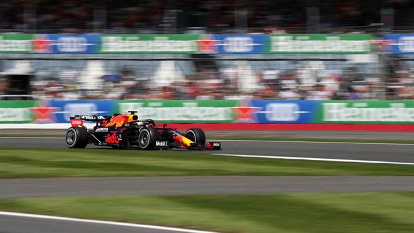 Max Verstappen geht in Silverstone von der Pole ins Rennen.