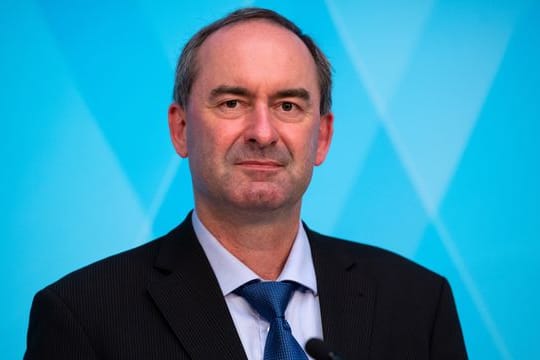 "Muss sich entschuldigen, ein Mann zu sein": Der Chef der Freien Wähler, Hubert Aiwanger, teilt gegen die Grünen aus.