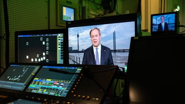 Armin Laschet bei der Fernsehansprache im WDR.