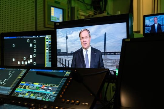 Armin Laschet bei der Fernsehansprache im WDR.