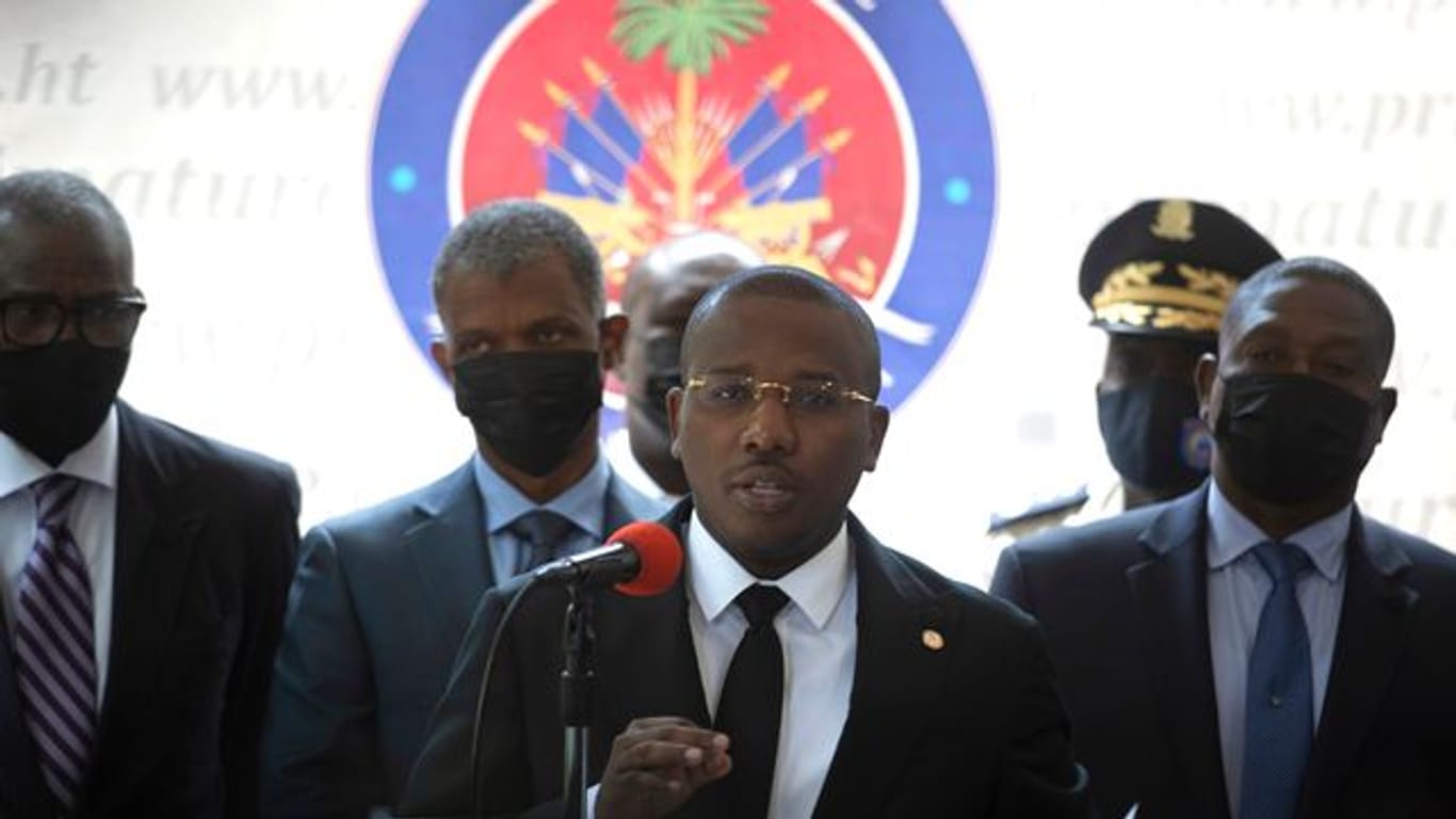 Claude Joseph, Übergangs-Premierminister in Haiti, spricht während einer Pressekonferenz.