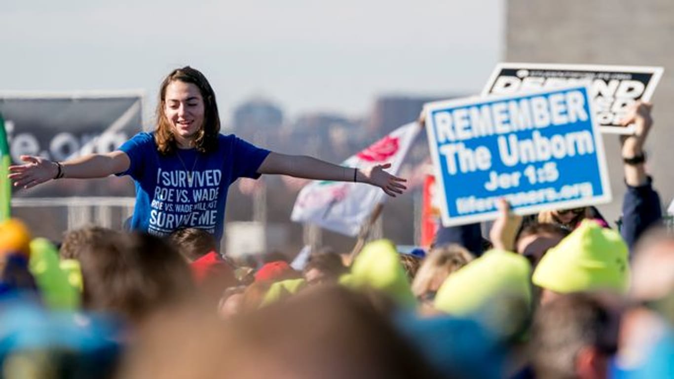 Abtreibungsgegner demonstrieren beim "March for Life" (Archivbild): Ein Gericht in den USA hat ein fast vollständiges Abtreibungsverbot im Bundesstaat Arkansas blockiert.