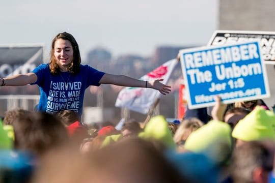 Abtreibungsgegner demonstrieren beim "March for Life" (Archivbild): Ein Gericht in den USA hat ein fast vollständiges Abtreibungsverbot im Bundesstaat Arkansas blockiert.