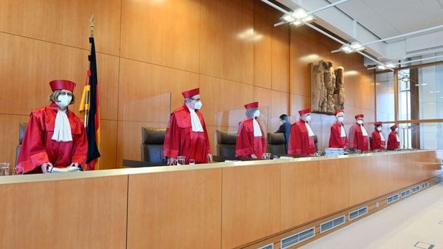 Der Zweite Senat beim Bundesverfassungsgericht eröffnet die mündliche Verhandlung zu Äußerungsbefugnissen von Regierungsmitgliedern.