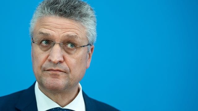RKI-Präsident Wieler vergangenen Monat während einer Pressekonferenz in Berlin. RKI-Präsident Wieler vergangenen Monat während einer Pressekonferenz in Berlin.