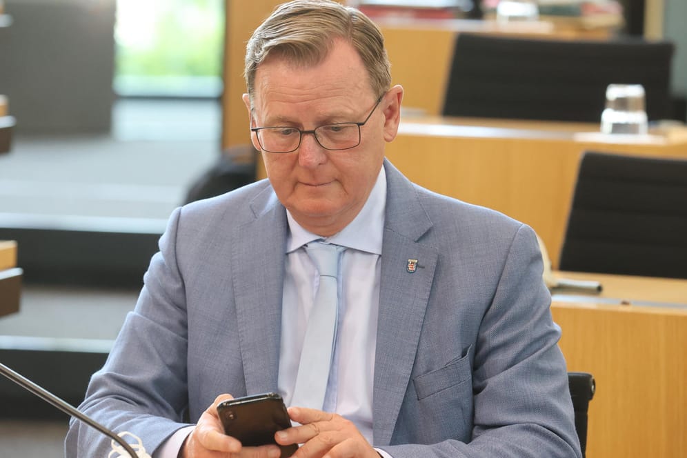 Bodo Ramelow: Trotz überstandenem Misstrauensvotum bleibt für den Ministerpräsidenten die Frage, wie Thüringen weiter regiert werden soll.