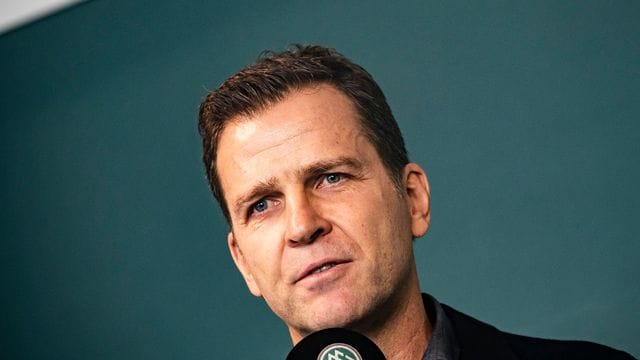 Oliver Bierhoff ist der Direktor der deutschen Nationalmannschaft. Oliver Bierhoff ist der Direktor der deutschen Nationalmannschaft.
