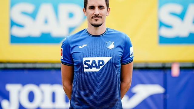 Arbeitet noch an seiner Rückkehr auf den Platz: Benjamin Hübner.