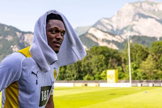 Der BVB muss noch eine Weile auf Dan-Axel Zagadou verzichten.