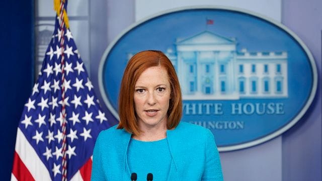 Jen Psaki, Pressesprecherin des Weißen Hauses, spricht während des täglichen Briefings im Weißen Haus. Jen Psaki, Pressesprecherin des Weißen Hauses, spricht während des täglichen Briefings im Weißen Haus.