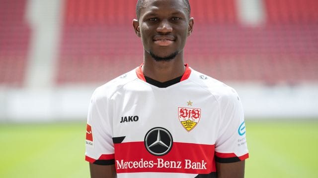 Momo Cissé fällt die kommenden vier bis sechs Wochen verletzungsbedingt aus. Momo Cissé fällt die kommenden vier bis sechs Wochen verletzungsbedingt aus.