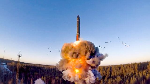 Interkontinental-Raketentest in einer Anlage in Plesetsk im Nordwesten Russlands (Symbolbild). Interkontinental-Raketentest in einer Anlage in Plesetsk im Nordwesten Russlands (Symbolbild).