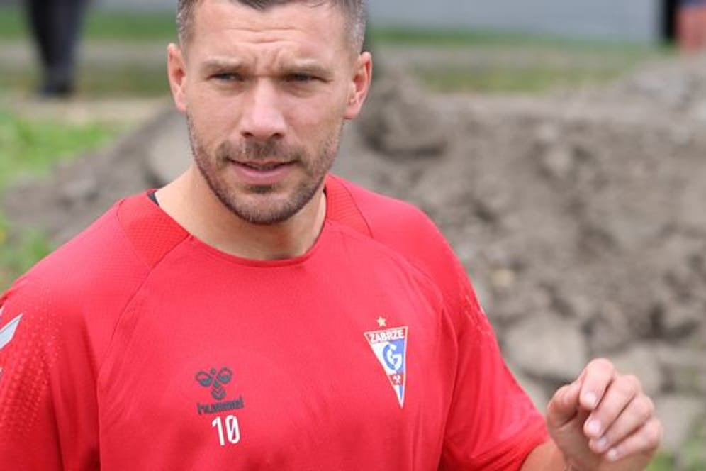 Hat mit Górnik Zabrze bei seinem Debüt für den Club eine Niederlage kassiert: Lukas Podolski.