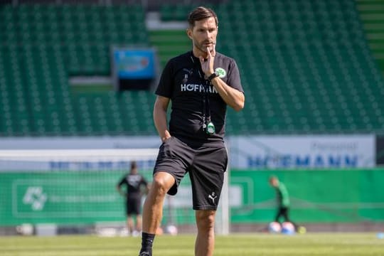 Trainer Stefan Leitl trifft mit den Fürthern in der ersten Runde des DFB-Pokals auf den SV Babelsberg 03.