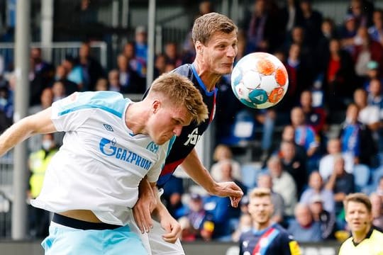 Marius Bülter gegen Patrick Erras