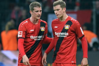 Die Zwillingsbrüder Lars Bender (li.) und Sven Bender: Beide beendeten im Sommer ihre aktive Fußballkarriere.