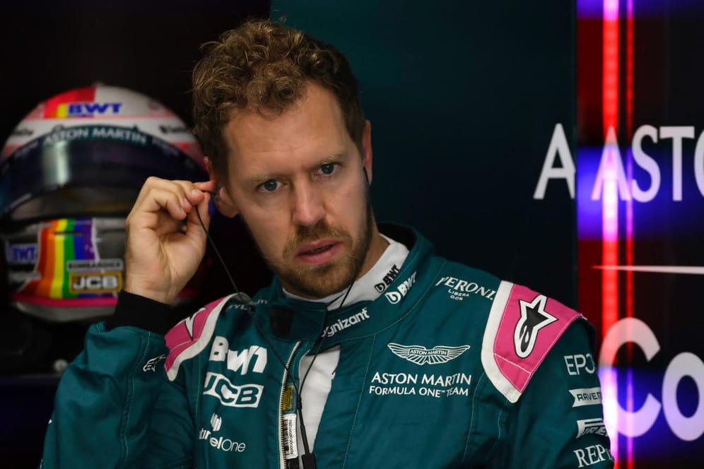Sebastian Vettel: Dem vierfachen Weltmeister wurde Platz zwei in Ungarn nachträglich abgesprochen.