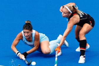 Die deutschen Hockey-Damen (hier Kira Horn, rechts) sind im olympischen Viertelfinale gescheitert.