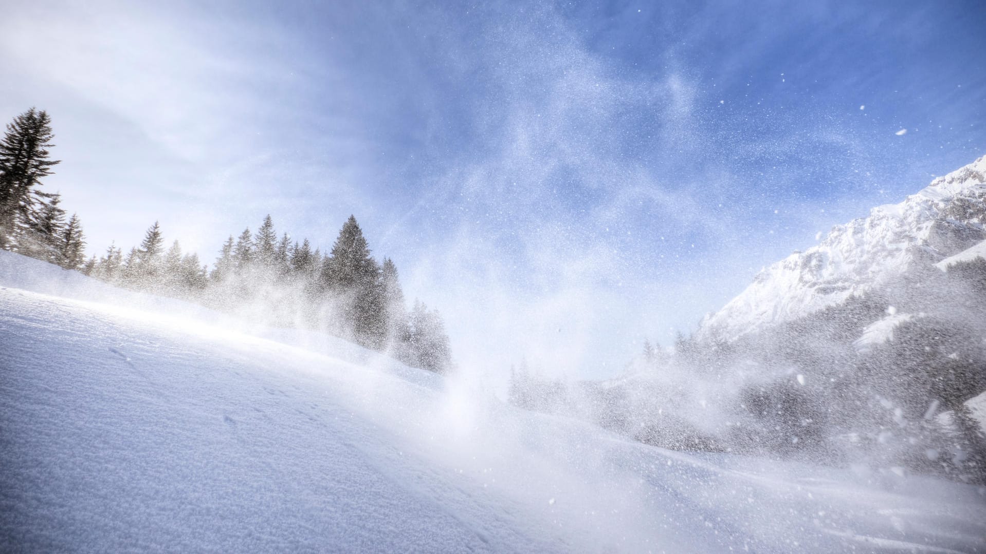 Winterliche Landschaft: Bei niedrigen Temperaturen kann eine Kälteurtikaria entstehen.