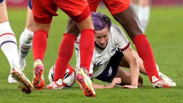 US-Star Megan Rapinoe hat mit ihrem Team das Olympia-Finale verpasst. US-Star Megan Rapinoe hat mit ihrem Team das Olympia-Finale verpasst.