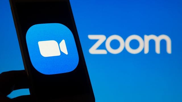Zoom wurde während der Corona-Pandemie zunehmend auch für private Online-Zusammenkünfte genutzt. Zoom wurde während der Corona-Pandemie zunehmend auch für private Online-Zusammenkünfte genutzt.