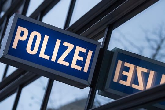 Schriftzug "Polizei"