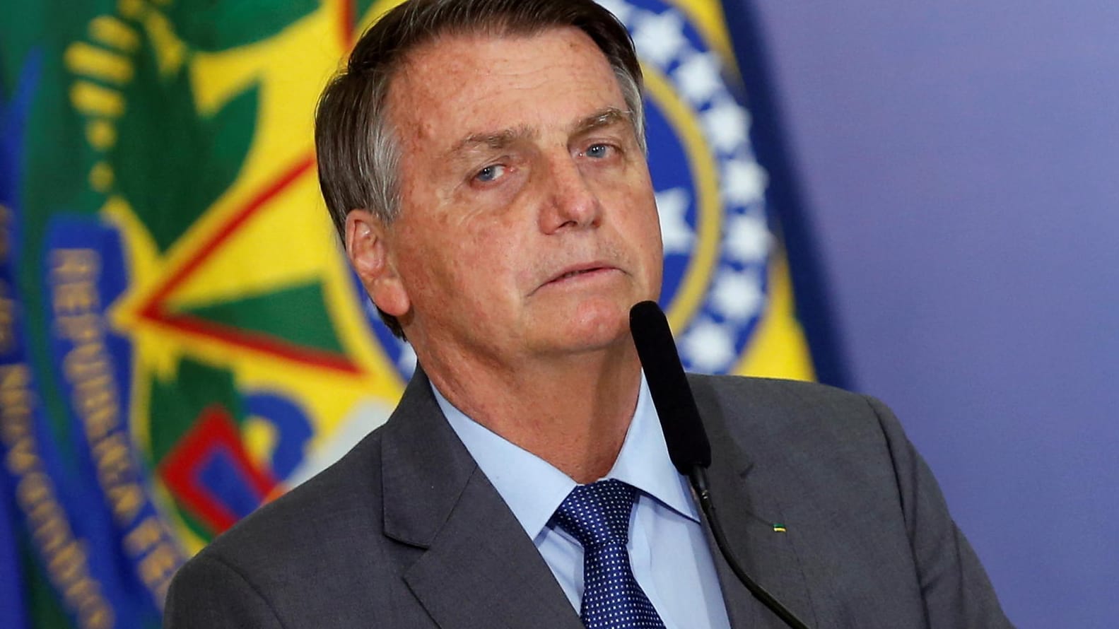 Jair Bolsonaro: Bereitet sich Brasiliens Präsident auf eine Wahlschlappe im kommenden Jahr vor? Jair Bolsonaro: Bereitet sich Brasiliens Präsident auf eine Wahlschlappe im kommenden Jahr vor?