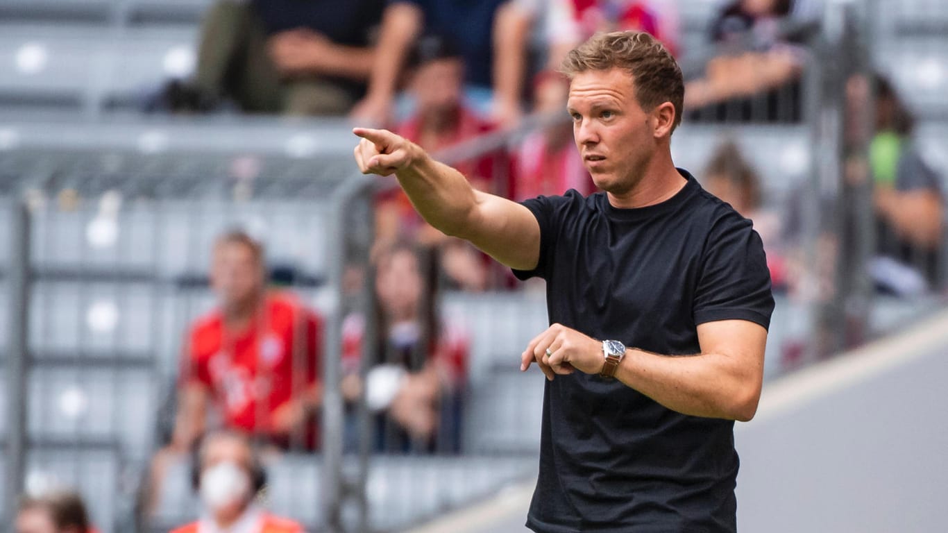Sein erstes Pflichtspiel als Trainer des FC Bayern wird verschoben: Neu-Coach Julian Nagelsmann.