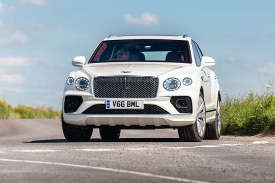 Bentley Bentayga: Ihn gibt es nach einem Facelift auch wieder als Plug-in-Hybrid.