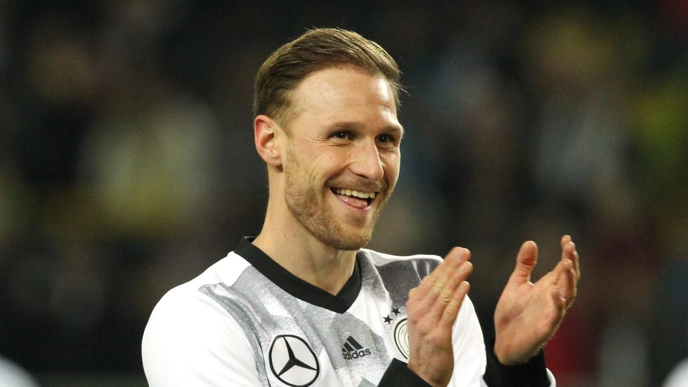 Benedikt Höwedes: Der Weltmeister von 2014 steht vor einer Rückkehr zum DFB.