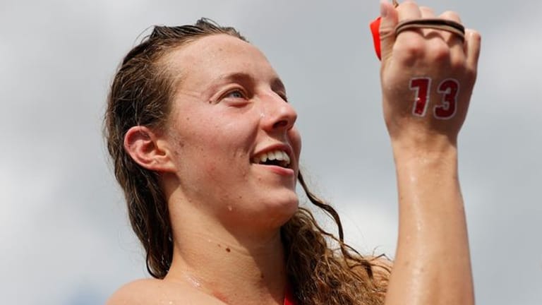 Freiwasserschwimmerin Leonie Beck ist mit ihrem fünften Platz zufrieden.