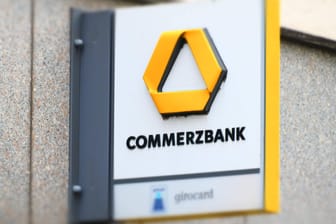 Commerzbank-Filiale (Symbolbild): Der Konzern wird umgebaut.