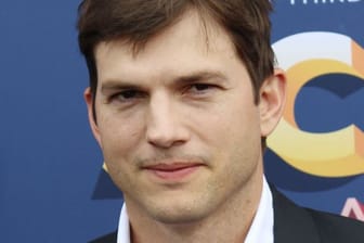 Ashton Kutcher wird in der Liebeskomödie die männliche Hauptrolle spielen.