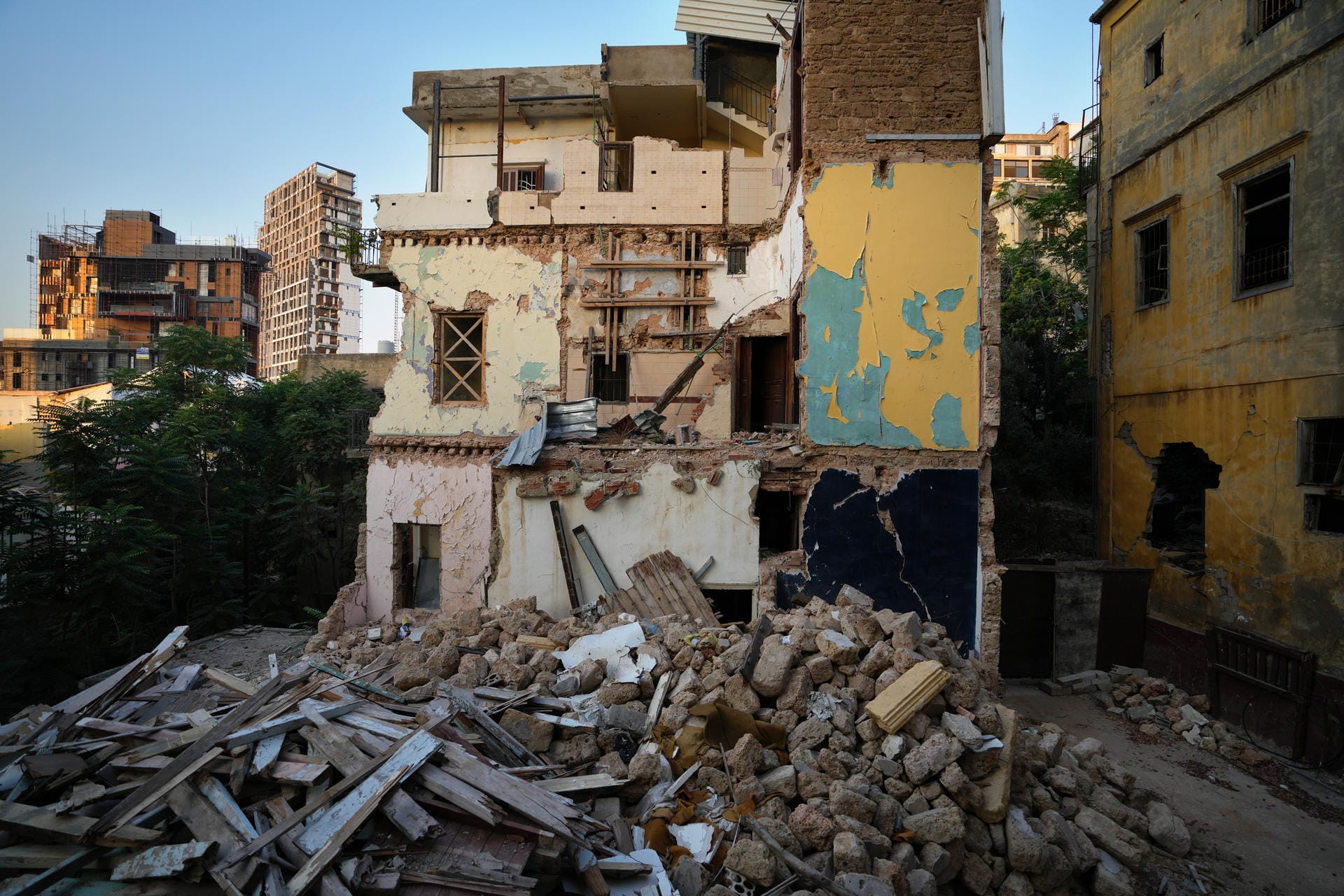 Zerstörung in Beirut: Die libanesische Bevölkerung sieht die Schuld für die Explosion in der Korruption und Nachlässigkeit des Staates.