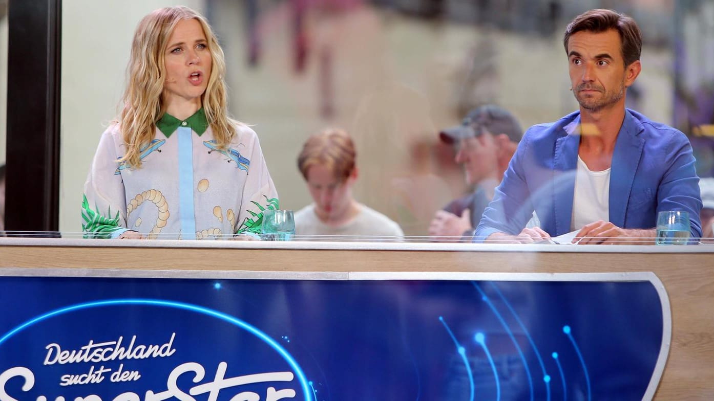 Silbereisen ist nun der neue Chef von DSDS: Neben ihm sitzt Jurymitglied Ilse DeLange.