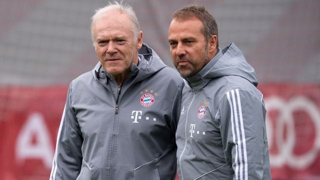 Arbeiteten schon beim FC Bayern zusammen: Hermann Gerland (l) und Hansi Flick. Arbeiteten schon beim FC Bayern zusammen: Hermann Gerland (l) und Hansi Flick.