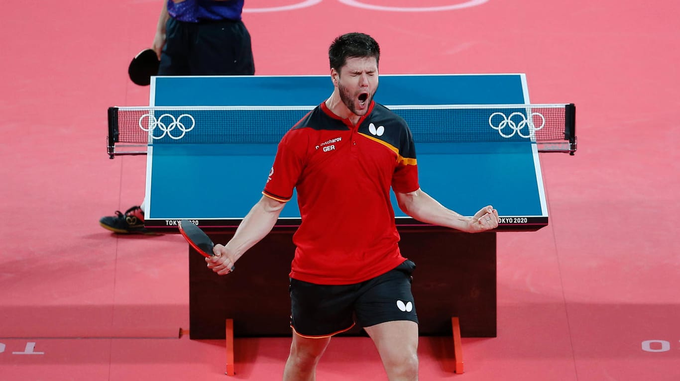 Dimitrij Ovtcharov: Deutschlands Tischtennis-Nummer eins lässt seiner Freude freien Lauf nach dem Finaleinzug.