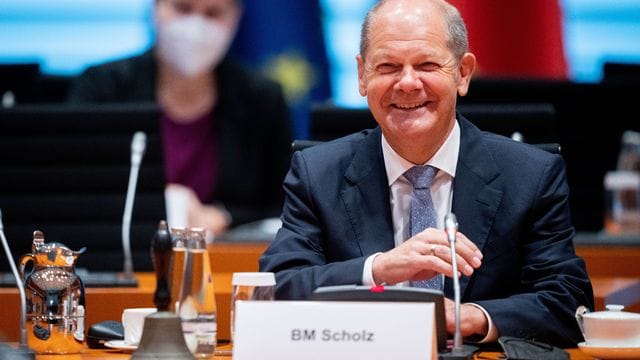 Olaf Scholz lächelt Olaf Scholz lächelt