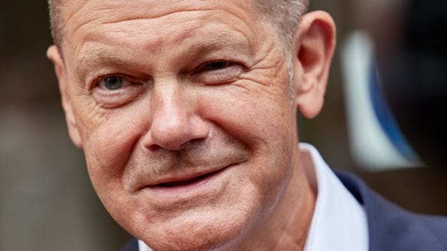 SPD-Kanzlerkandidat Olaf Scholz auf Tour in Kiel SPD-Kanzlerkandidat Olaf Scholz auf Tour in Kiel